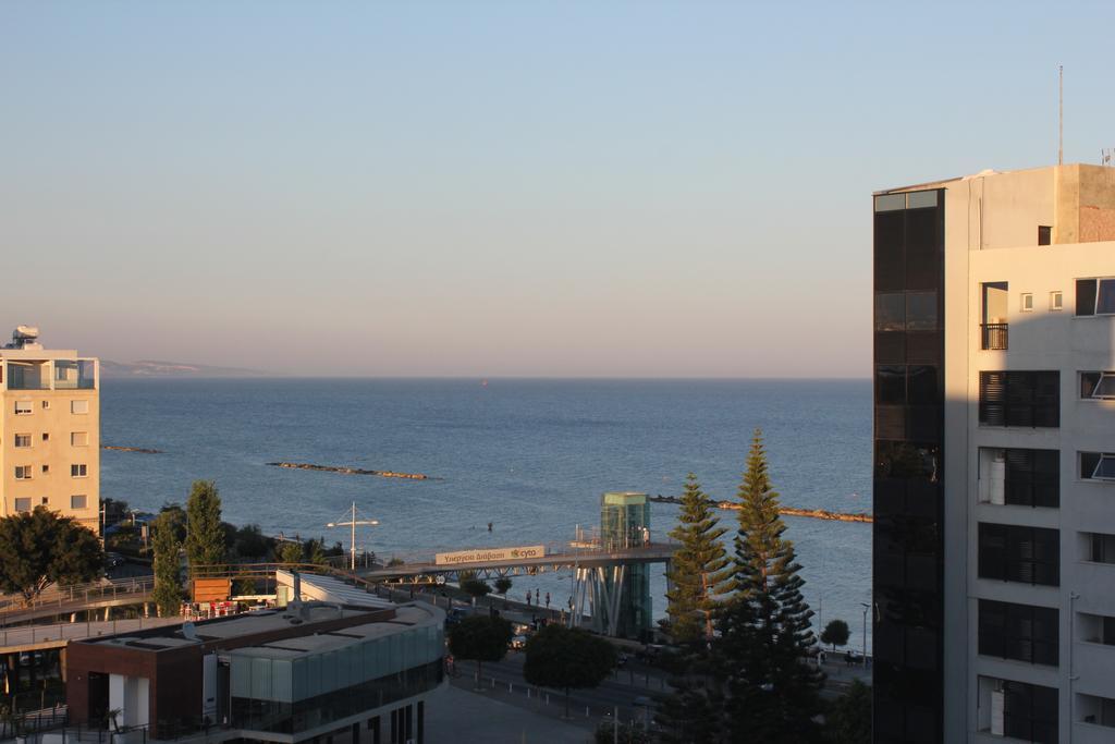 Eden Beach Apartment 611 Limassol Room photo